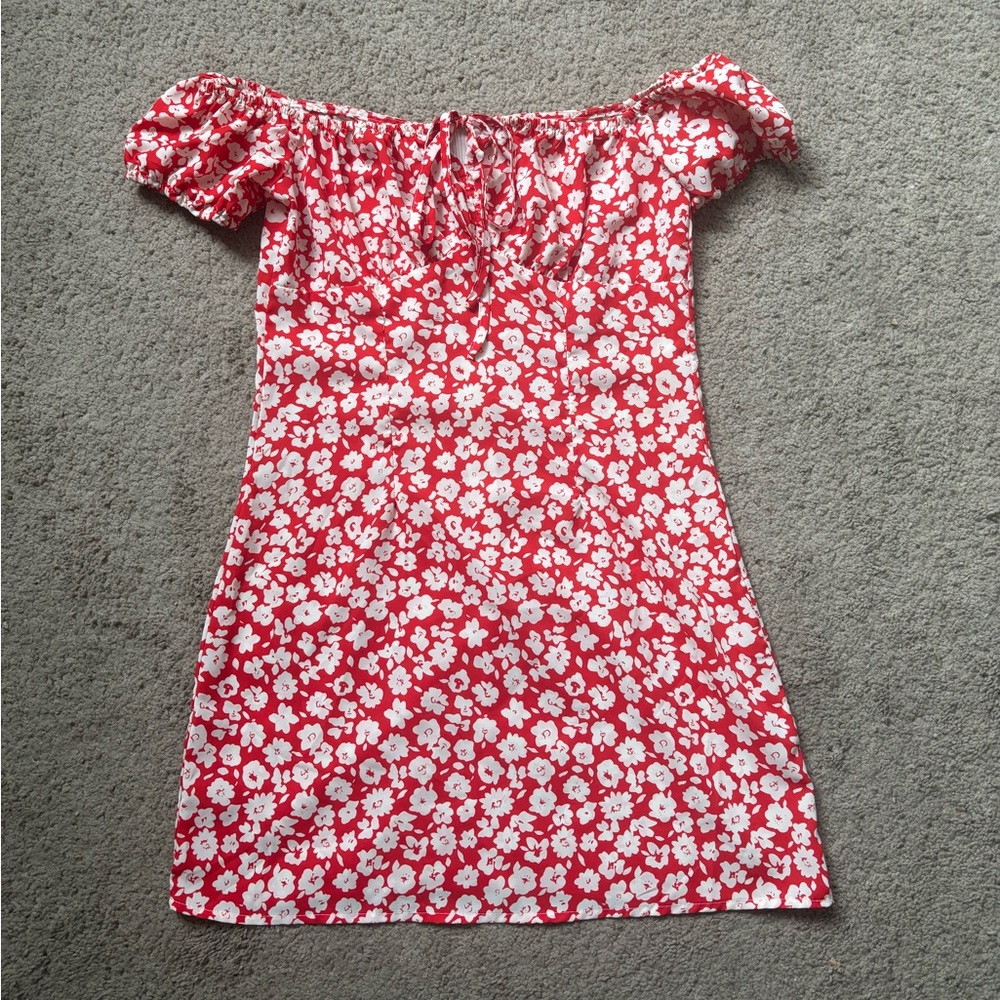 Red floral print mini dress - size small